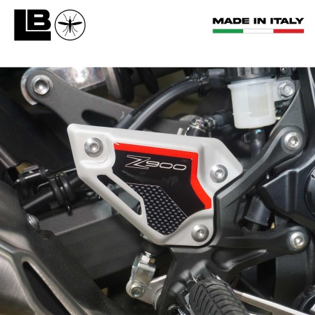 Adesivi 3D Battitacco pedane poggiapiedi moto compatibili con Kawasaki Z900