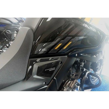 2 ADESIVI 3D PROTEZIONI LATERALI SERBATOIO MOTO compatibili SUZUKI V-STROM 1050