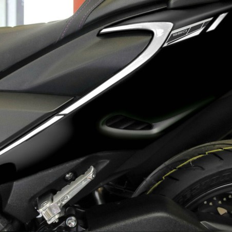 2 ADESIVI gel 3D PARASPIGOLI CODONE scooter compatibili YAMAHA TMAX 560 2020-21