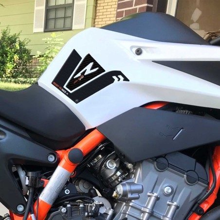 2 ADESIVI in resina 3D PROTEZIONI LATERALI per MOTO compatibili KTM 890 DUKE R