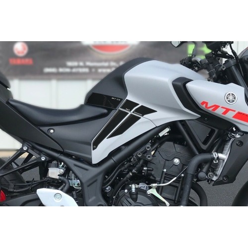 2 3D side protectors for motorcycle tank compatible with YAMAHA MT-03 2020-2023