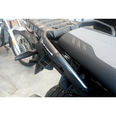 2 PEGATINAS 3D para protecciones manillar MOTO pasajero compatible con SUZUKI V-STROM 1050