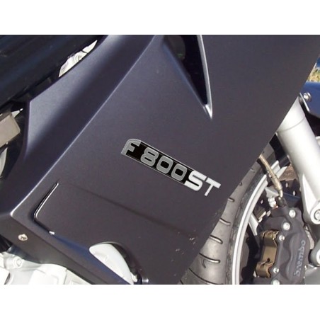 2 ADESIVI in Resina 3D COPPIA SCRITTA F800ST per MOTO BMW F 800 STICKERS F800 ST