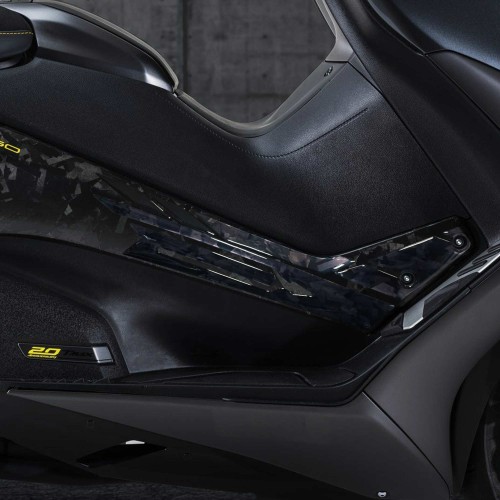 Pegatinas 3D Laterales Boomerang compatibles con Yamaha Tmax 560 20 Aniversario