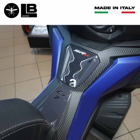 Adesivi 3D protezione pedana e sportello compatibili con Aprilia SR GT 125 e 200