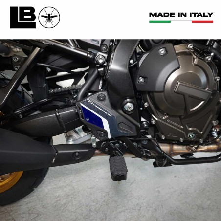 Adesivi 3D Protezioni Battitacco moto compatibili con Suzuki V-Strom 800DE