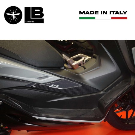Adesivi 3D Protezioni Boomerang laterali compatibili con Honda Forza 350 2022-23