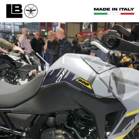 Adesivi 3D Protezioni laterali serbatoio compatibili con Suzuki V-Strom 800DE