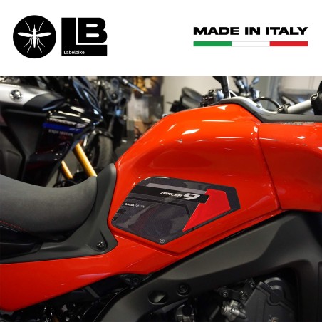 Adesivi 3D Protezioni Laterali serbatoio compatibili con Yamaha Tracer 9 2021-24