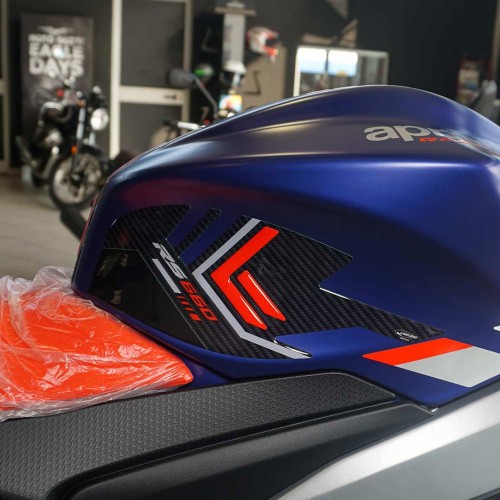 Adesivi 3D Protezioni Laterali serbatoio compatibili con Aprilia RS 660 2020-23