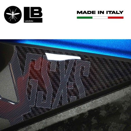 Adesivi 3D Protezioni Laterali sottosella compatibili con Suzuki GSX-S 1000 2021