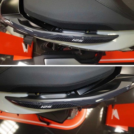 Adesivi 3D Protezioni Maniglie posteriori compatibili con Honda Forza 125 2022