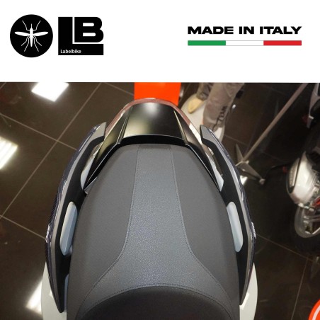 Adesivi 3D Protezioni Maniglie posteriori compatibili con Honda Forza 350 2022
