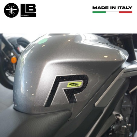 Adesivi 3D protezioni serbatoio compatibili con Triumph Street Triple 765 R 2023