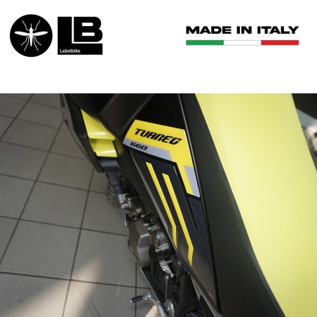 Adesivi 3D Protezioni Laterali serbatoio compatibili con Aprilia Tuareg 660 2022