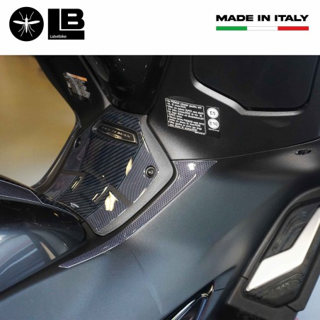 Adesivi 3D Protezioni Pedana centrale scooter compatibili con Yamaha Tmax 2022