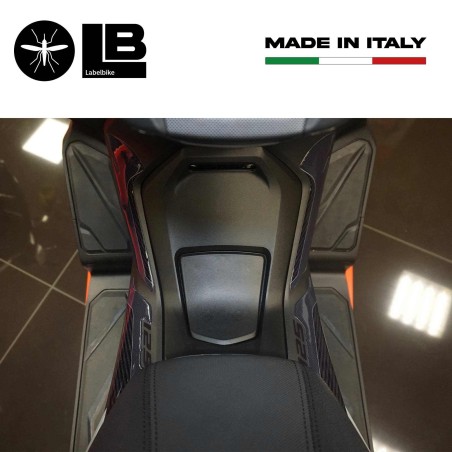 Adesivi 3D zona laterale tunnel centrale compatibile con Honda Forza 125 2022