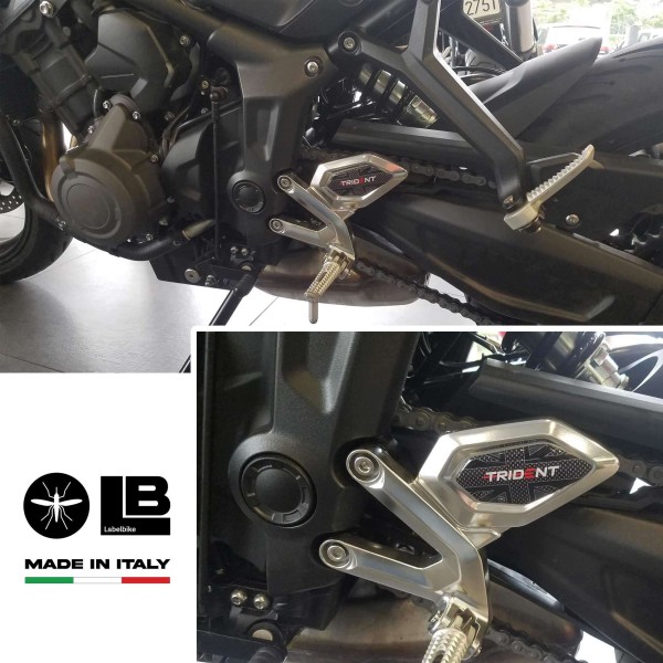 Adesivi in resina 3D per battitacco compatibili con Triumph Trident dal 2021