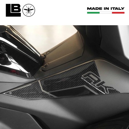 Adesivi Protezioni laterali tunnel scooter compatibili con Kymco Ak550 Premium