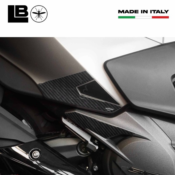 Pegatinas Protectores Reposapiés Traseros compatibles con Kymco Ak550 Premium