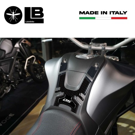 Adesivo 3D Paraserbatoio compatibile con serbatoio moto Voge Valico 500DS 2021