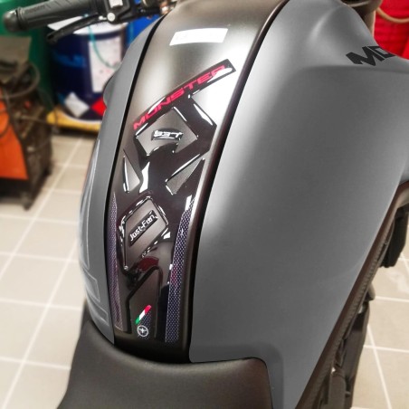 Adesivo 3D Protezione paraserbatoio compatibile con Ducati Monster 937 2021
