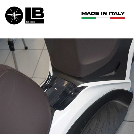 Adesivo 3D protezione sportello serbatoio compatibile con Piaggio Beverly 2021-2024