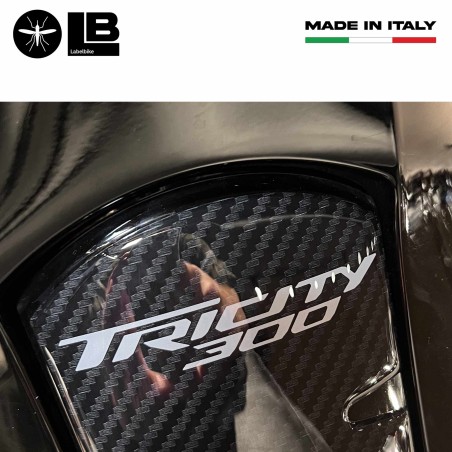 Adesivo 3D protezione sportello serbatoio compatibile con Yamaha Tricity 300