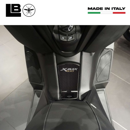 Adesivo 3D protezione sportello serbatoio compatibile con Yamaha Xmax 125 2023