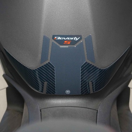 Adesivo 3D protezione zona portaoggetti compatibile con Piaggio Beverly S 2021-2024