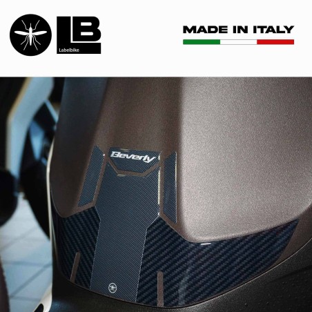 Adesivo 3D protezione zona portaoggetti compatibile con Piaggio Beverly 2021
