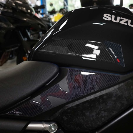 KIT ADESIVI 3D PROTEZIONI SERBATOIO COMPATIBILI CON SUZUKI GSX-S 1000 2021-2023