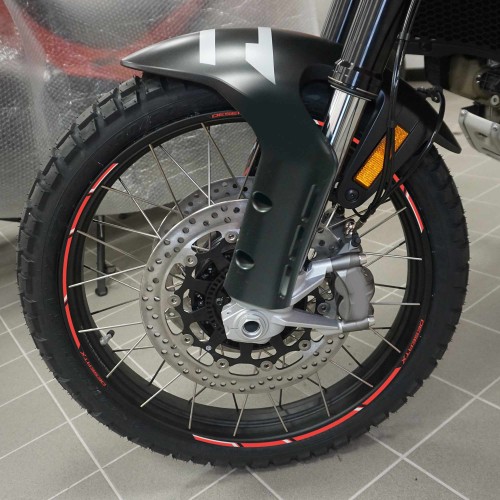 Kit strisce adesive moto cerchi ruote 21-18 compatibili con Ducati Desertx 2023
