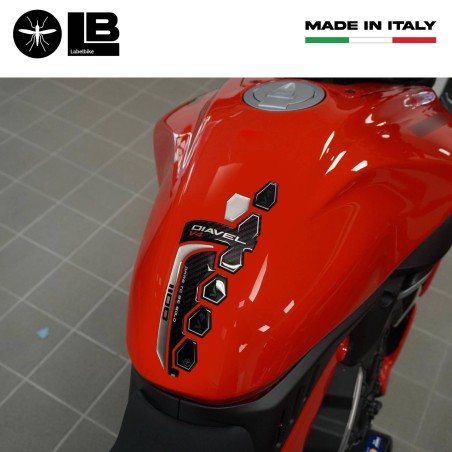 Paraserbatoio Adesivo 3D Protezione moto compatibile con Ducati Diavel v4 2023