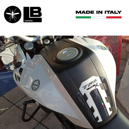 Paraserbatoio adesivo 3D serbatoio moto compatibile Benelli TRK 502x - bianco