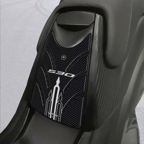 PROTEZIONE SPORTELLO SERBATOIO TMAX 530 ADESIVO 3D CARBON per SCOOTER T MAX 2012-16