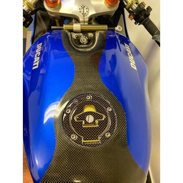 PROTEZIONE TAPPO SERBATOIO BENZINA ADESIVI in RESINA 3D CARBONIO per MOTO DUCATI