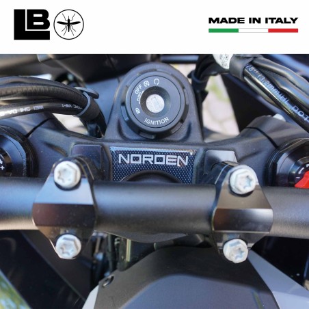 Adesivi 3D Tappo Serbatoio Chiave moto compatibile con Husqvarna Norden 901 2024