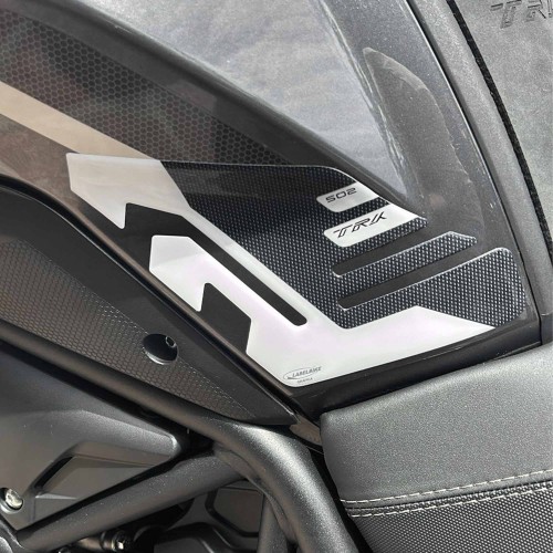Adhesivos protectores laterales del depósito 3D compatibles con Benelli TRK 502 blanco
