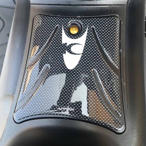 ADESIVO PROTEZIONE PEDANA compatibile per scooter XCITING 250-300-500 Kymco