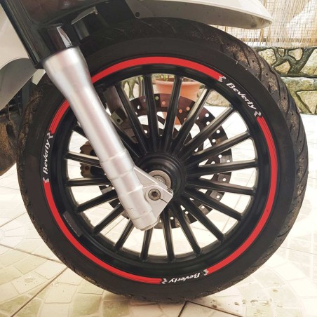 KIT STRISCE ADESIVE CERCHI compatibili per SCOOTER PIAGGIO BEVERLY Rosse-Bianche