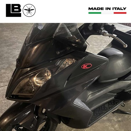 2 ADESIVI in RESINA gel 3D compatibili per scooter Kymco Xciting Nero-ROSSO New