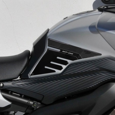 2 ADESIVI gel PROTEZIONI LATERALI SERBATOIO compatibili MOTO YAMAHA TRACER MT-09