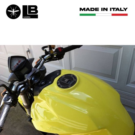 ESCLUSIVO ADESIVO RESINA 3D CARBONIO PROTEZIONE TAPPO SERBATOIO per MOTO CAGIVA