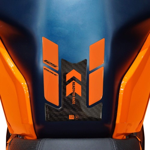 Paraserbatoio Adesivo 3D Protezione moto compatibile con KTM 125 Duke 2024-2025